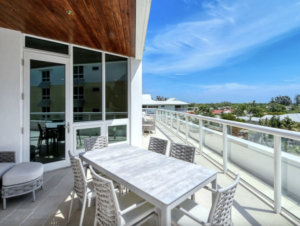 Tastefully Decorated 4 Bedroom Siesta Key Vacation Rental