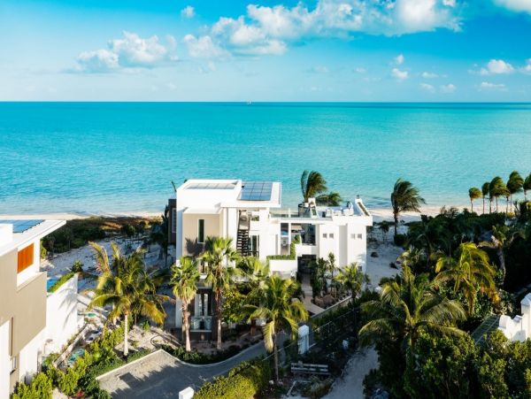 Turks and Caicos Luxury Vacation Home On Beach