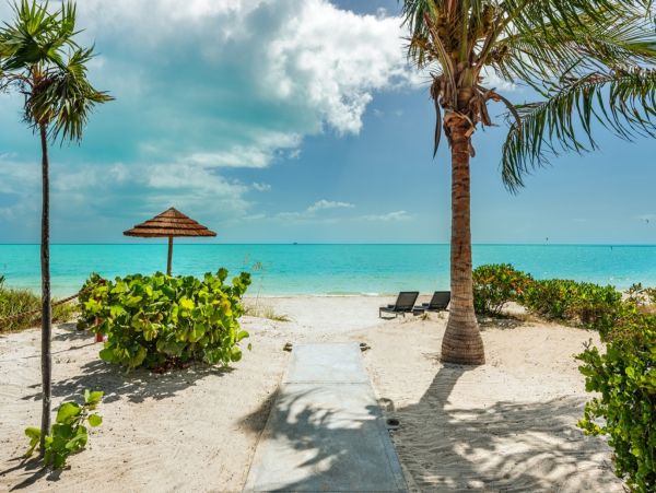 Turks and Caicos Luxury Vacation Home On Beach