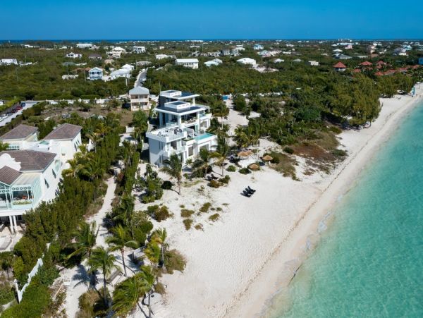 Turks and Caicos Luxury Vacation Home On Beach