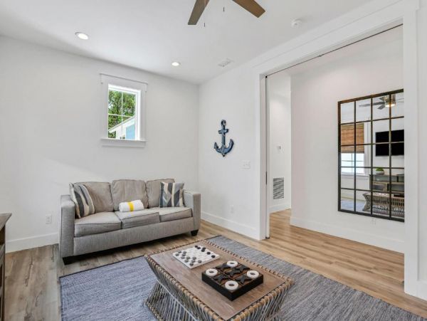Panama City Beach Vacation Home Six Bedroom Walk to Beach
