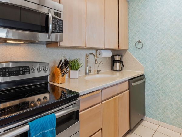 Kihei Oceanfront Exquisiste Two Bedroom Vacation Condo