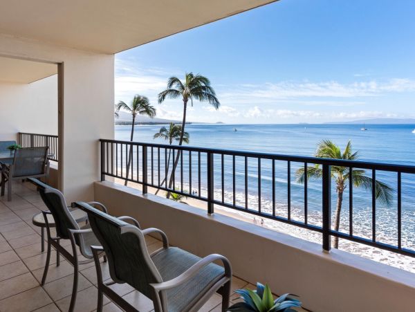 Kihei Oceanfront Exquisiste Two Bedroom Vacation Condo