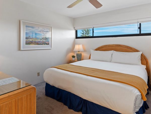 Kihei Oceanfront Exquisiste Two Bedroom Vacation Condo