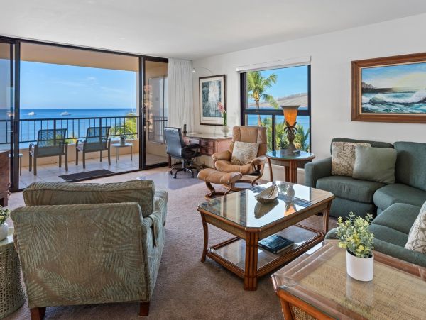 Kihei Oceanfront Exquisiste Two Bedroom Vacation Condo