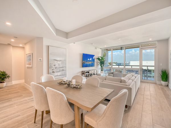 Luxury 3 Bedroom Vacation Condo in Siesta Key