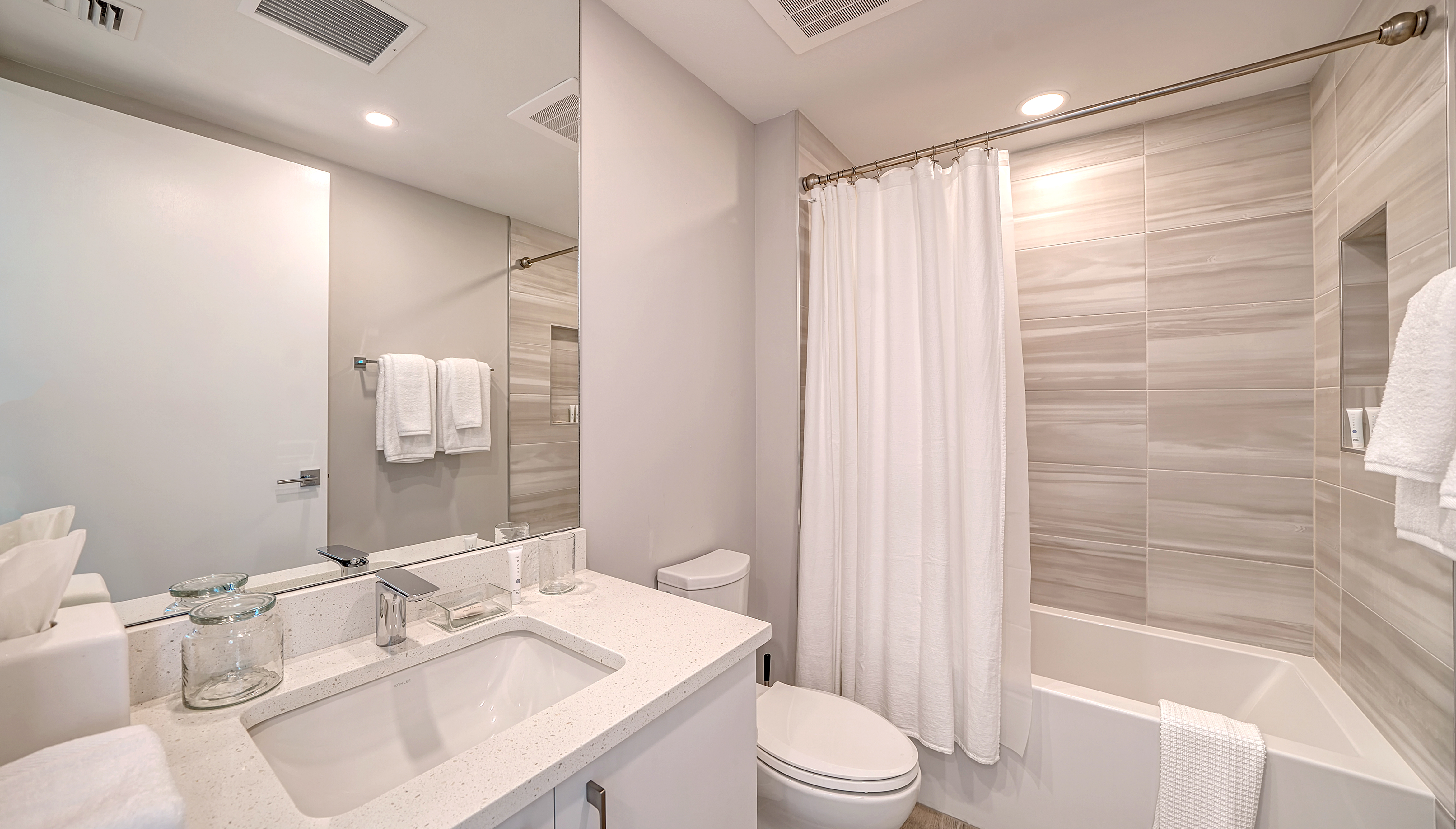 Elegant 3 Bedroom Vacation Rental in Siesta Key