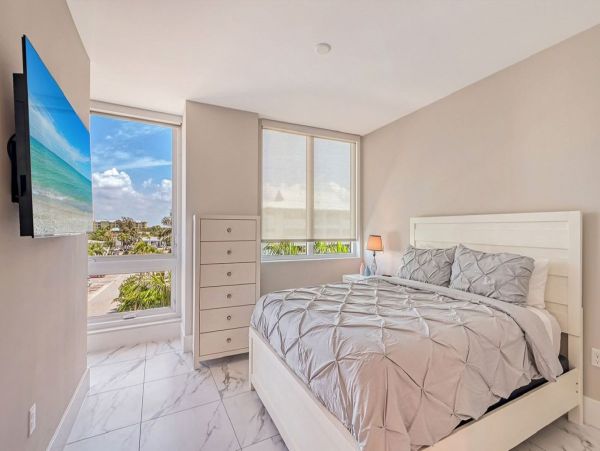 Gorgeous Coastal Haven with 3 Bedrooms in Siesta Key