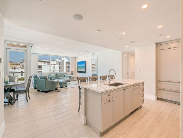 Gorgeous Coastal Haven with 3 Bedrooms in Siesta Key