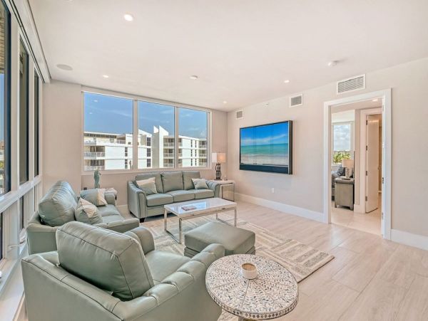 Gorgeous Coastal Haven with 3 Bedrooms in Siesta Key