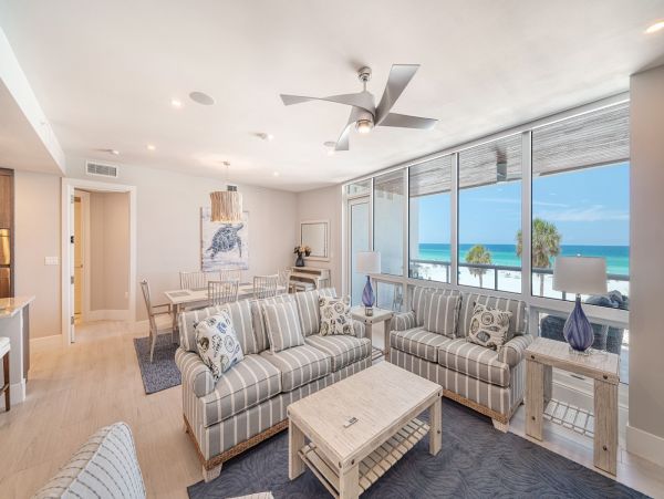 Beachfront Residence with 3 Bedrooms & Great Views
