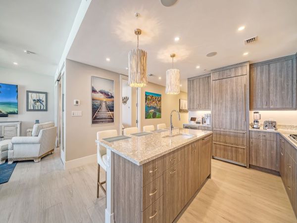 Beachfront Residence with 3 Bedrooms & Great Views