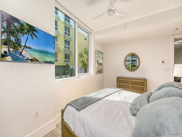 Luxury 3 Bedroom Vacation Condo in Siesta Key