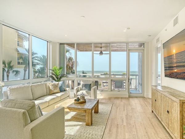 Luxury Vacation Rental in Siesta Key with Ocean Views