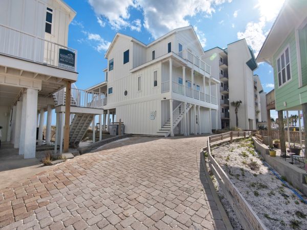 Navarre Beach Five bedroom Beach Villa Sleeps 18 Guests