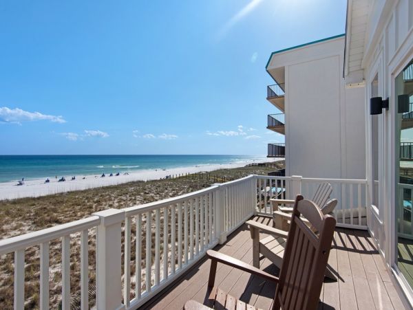 Navarre Beach Five bedroom Beach Villa Sleeps 18 Guests