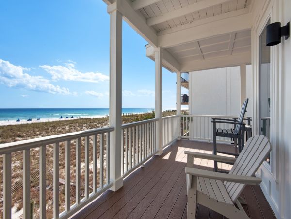 Navarre Beach Five bedroom Beach Villa Sleeps 18 Guests