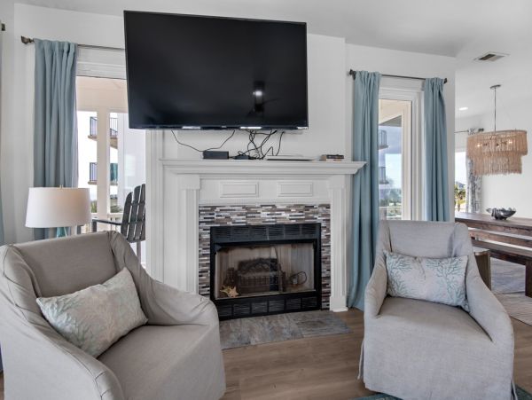 Navarre Beach Five bedroom Beach Villa Sleeps 18 Guests