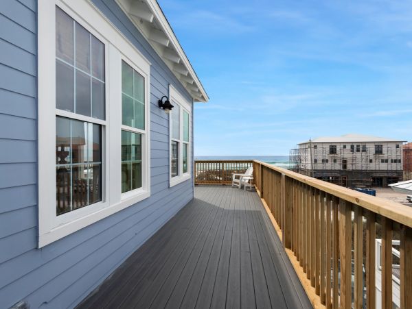Luxury Navarre Beach Vacation Rental  Gulf & Sound View 4-Bedroom Coastal Home