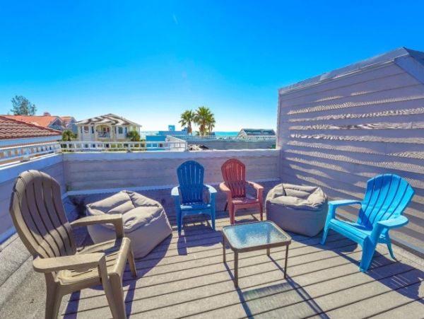 Siesta Key With Sun Deck Balconies and Steps onto the Beach WOW.