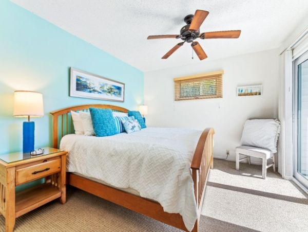 Siesta Key With Sun Deck Balconies and Steps onto the Beach WOW.