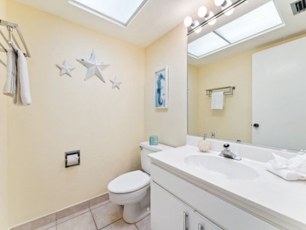 Siesta Key With Sun Deck Balconies and Steps onto the Beach WOW.