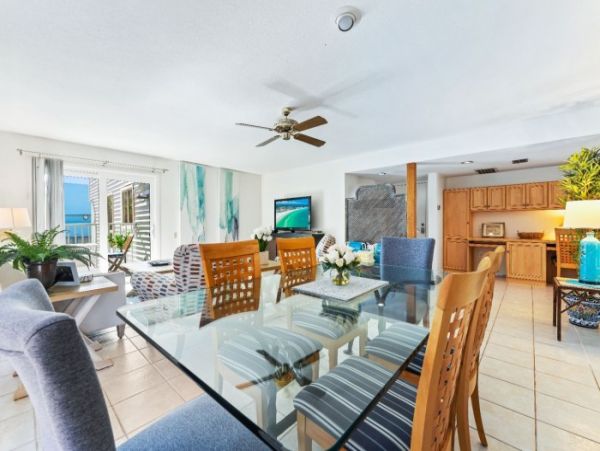 Siesta Key With Sun Deck Balconies and Steps onto the Beach WOW.