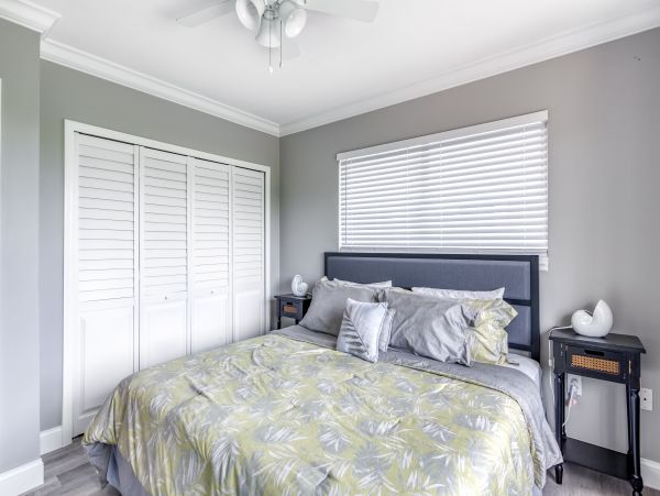 Marathon Vacation Home Four Bedrooms Canal Views