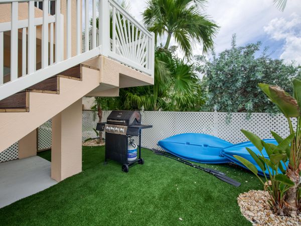 Marathon Vacation Home Four Bedrooms Canal Views
