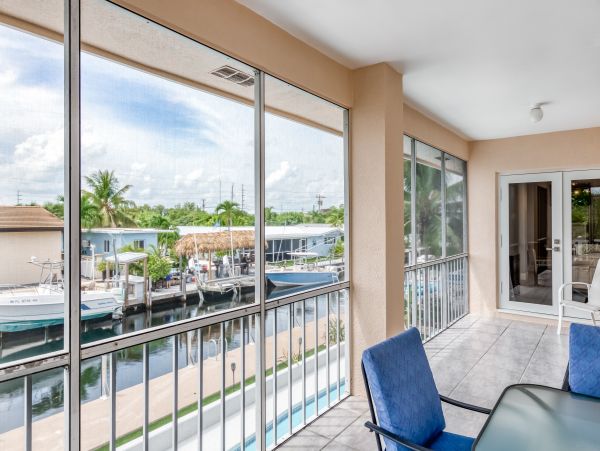 Marathon Vacation Home Four Bedrooms Canal Views
