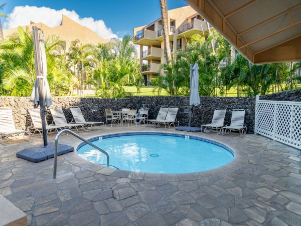 Charming Condo Steps from the Beach in South Kihei