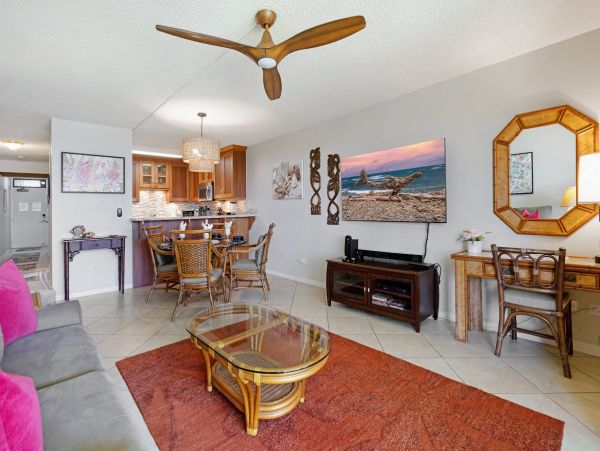 Charming Condo Steps from the Beach in South Kihei