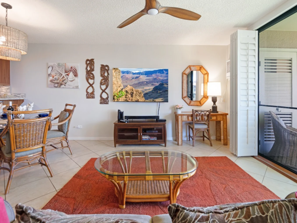 Charming Condo Steps from the Beach in South Kihei