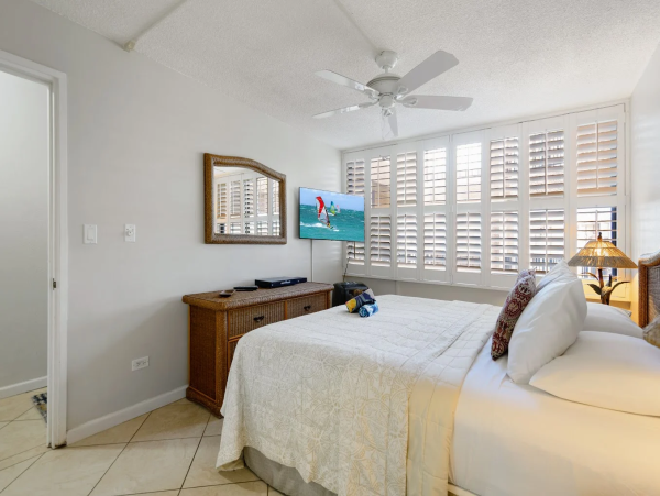 Charming Condo Steps from the Beach in South Kihei