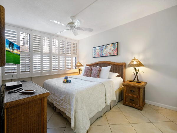 Charming Condo Steps from the Beach in South Kihei