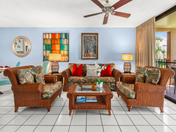 Charming 2-Bedroom Confo Steps from Kamaole Beach Park III