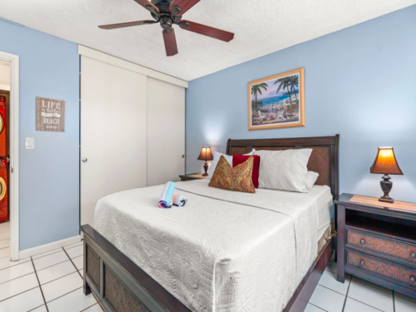 Charming 2-Bedroom Confo Steps from Kamaole Beach Park III