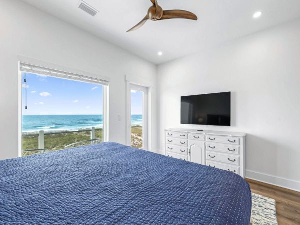 Beach Front Navarre Beach Vacation Home Four Bedroom