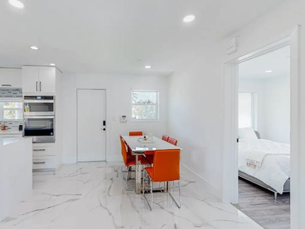 Three Bedrooms Vacation Home in Lighthouse Point