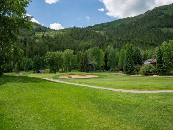 Vail Vacation Duplex Four Bedroom Walk to Ski Area