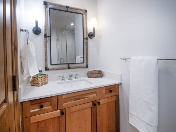 Vail Vacation Duplex Four Bedroom Walk to Ski Area