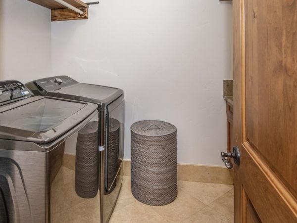 Vail Vacation Duplex Four Bedroom Walk to Ski Area