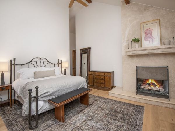 Vail Vacation Duplex Four Bedroom Walk to Ski Area