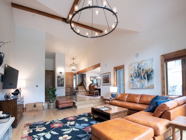Vail Vacation Duplex Four Bedroom Walk to Ski Area