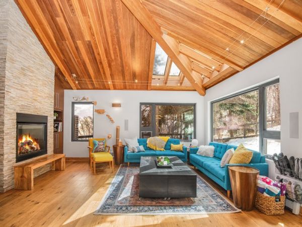 Avon Vacation Home with Four Badrooms
