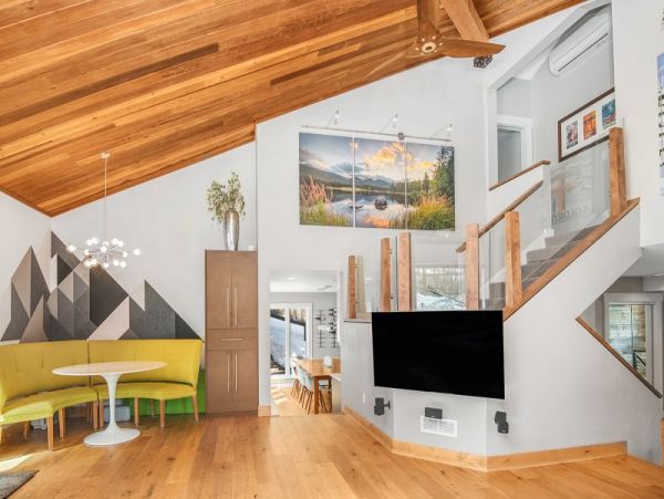 Avon Vacation Home with Four Badrooms