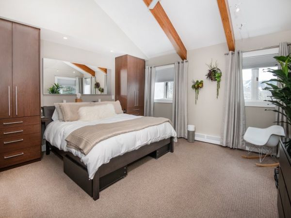Avon Vacation Home with Four Badrooms