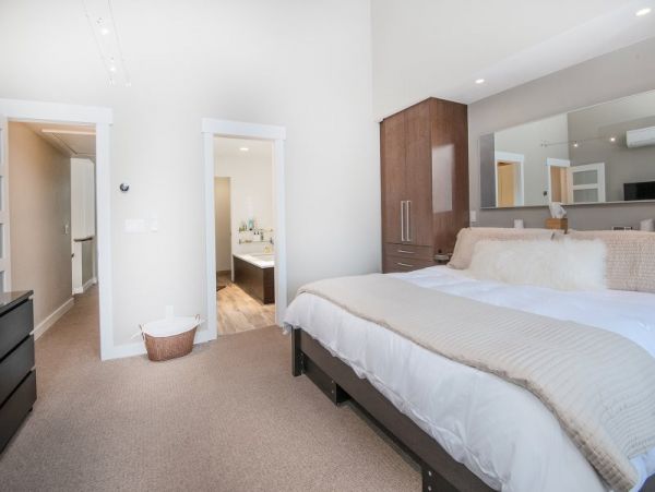 Avon Vacation Home with Four Badrooms
