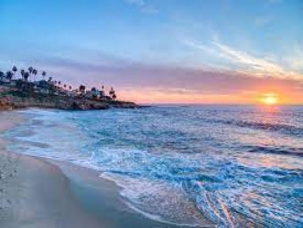 La Jolla Vacation Home Two Bedroom Walk to Beach