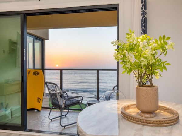La Jolla Vacation Home Two Bedroom Walk to Beach
